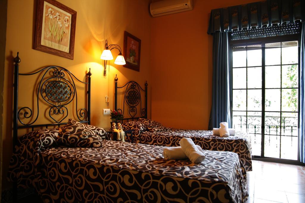 סביליה Hostal Dalis מראה חיצוני תמונה
