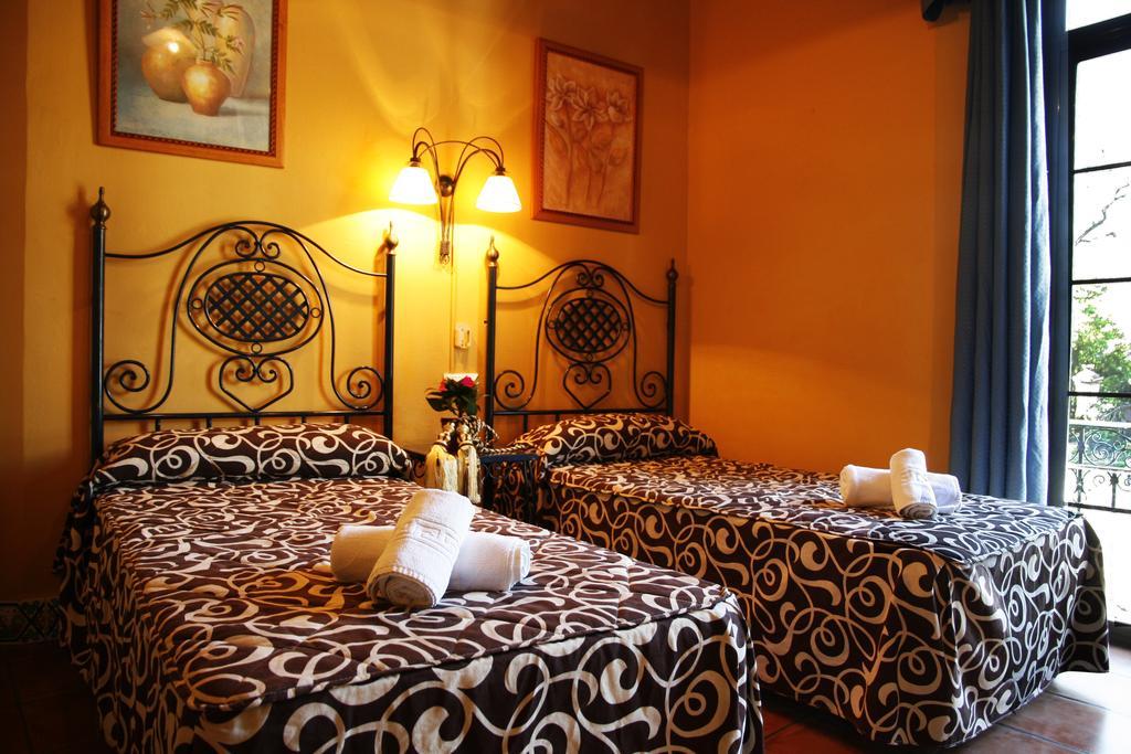 סביליה Hostal Dalis מראה חיצוני תמונה